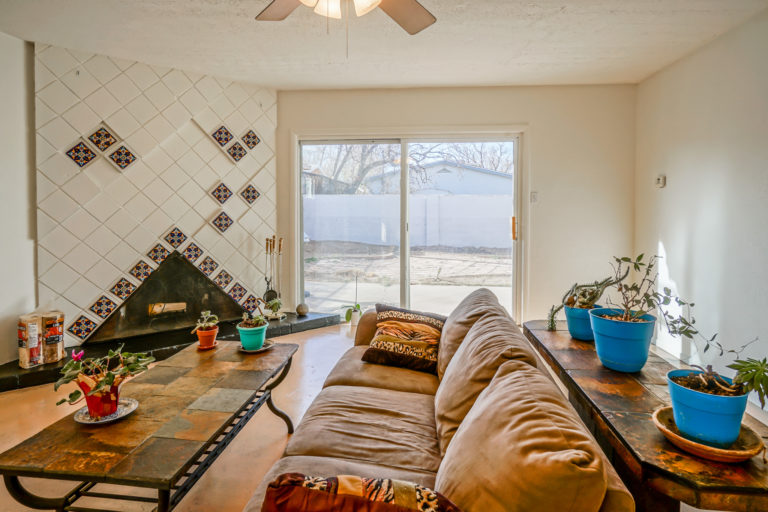 10420 Princess Jeanne Avenue NE, Albuquerque, NM 87112 Immaculate